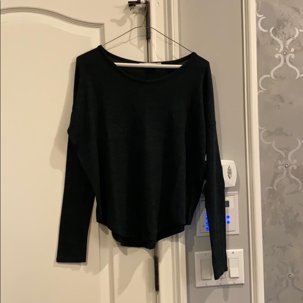 Authentic Rag and Bone hudson long sleeve top. S